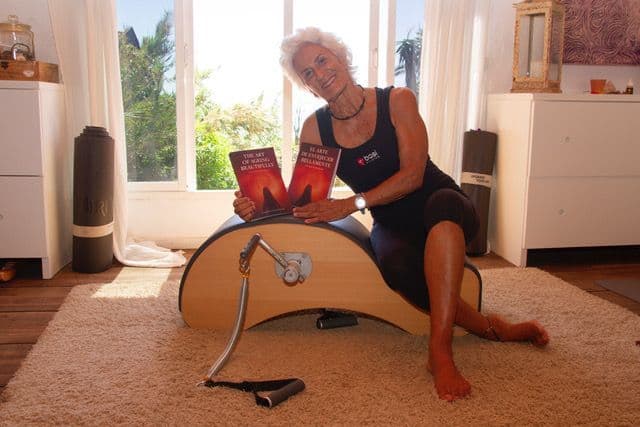 https://almudenamferrer-images.s3.eu-west-1.amazonaws.com/fotyo_libro_en_barrel_f6a291e026.jpeg